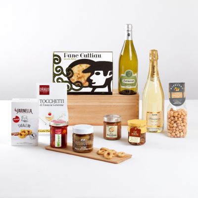 "Happy Hour" - "Happy Hour" - Aperitif food hamper with almond anchovies, Tuscan pate, Piedmont hazelnuts