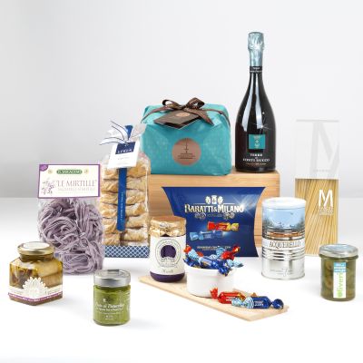 "Luxe" - Christmas food hamper with Fiasconaro panettone, blueberry tagliatelle, biscuits