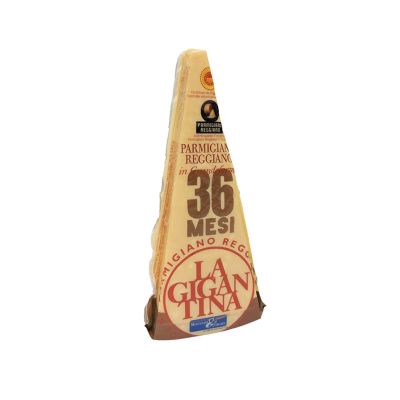 Scheibe von Parmigiano Reggiano Käse Mindestens 36 Monate gereift Italia Alimentari 300 gr