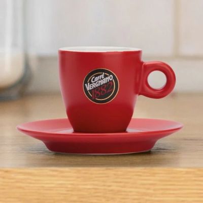 Rote Kaffeetasse Caffè Vergnano 1882